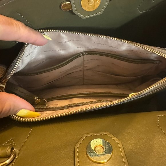 Michael Kors Mercer Gallery Kors Studio - Picture 7 of 14